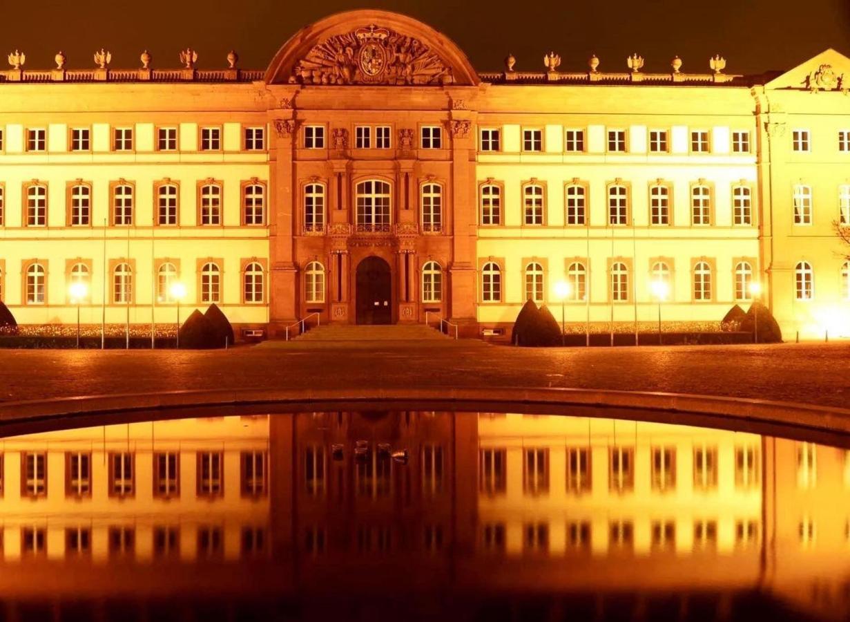 Das-Lagerhaus-Kleine-Oase Appartamento Zweibrücken Esterno foto